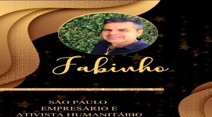Fábio Carlos marcou presença no “Show de Celebridades” na casa de show “Lá Bum”, em São Paulo.