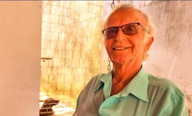 O Poeta Vicente Lima é um dos convidados de Rubem Garcia (Urso da Montanha) no show “Quinta do Rezo”, na Casa da Felicidade.