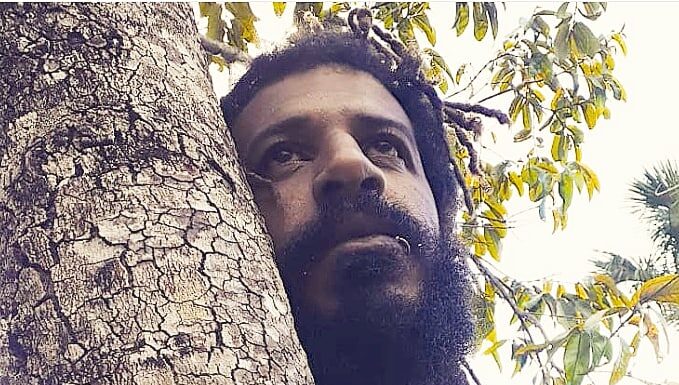 O venezuelano Radha Nath Das foi aclamado pelo público no “Festival Aya”, em Alto Paraíso de Goiás.