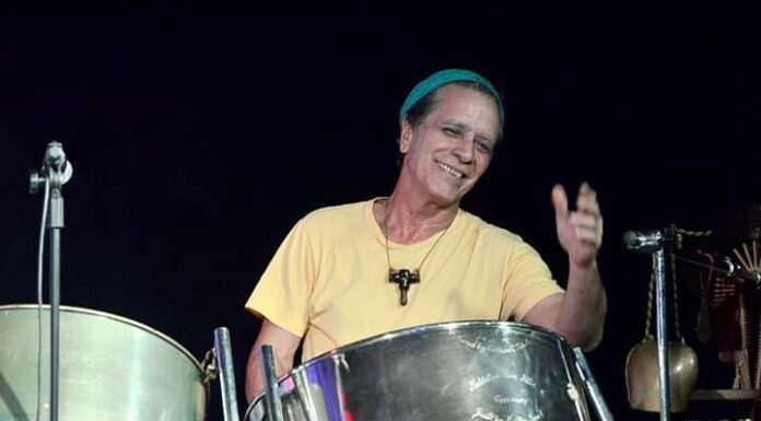 O percussionista Sergio Boré recebeu o Prêmio Internacional Ibero-americano de Arte e Cultura pela Paz 2022.