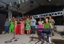 Sarau de arte e poesia