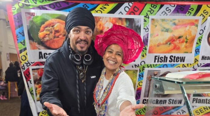 O cantor Paulo Marcos estará no projeto “Tabuleiro com Samba” do famoso Little Piece of Bahia, em Londres. Confira!